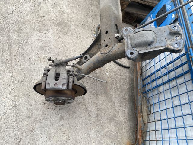 bontott SKODA OCTAVIA III Hátsó Híd (Tárcsafékes)