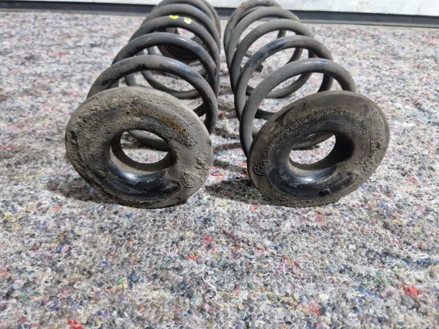 bontott SKODA OCTAVIA III Hátsó Rugó