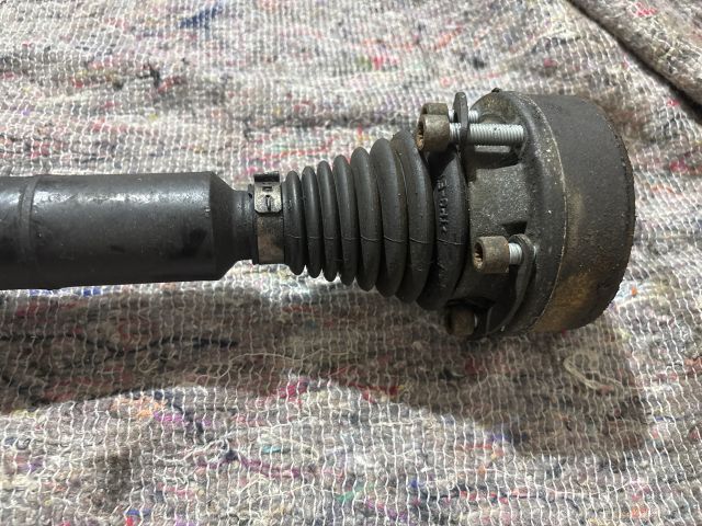 bontott SKODA OCTAVIA III Jobb Féltengely