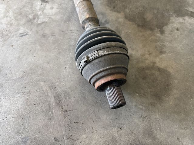 bontott SKODA OCTAVIA III Jobb Féltengely