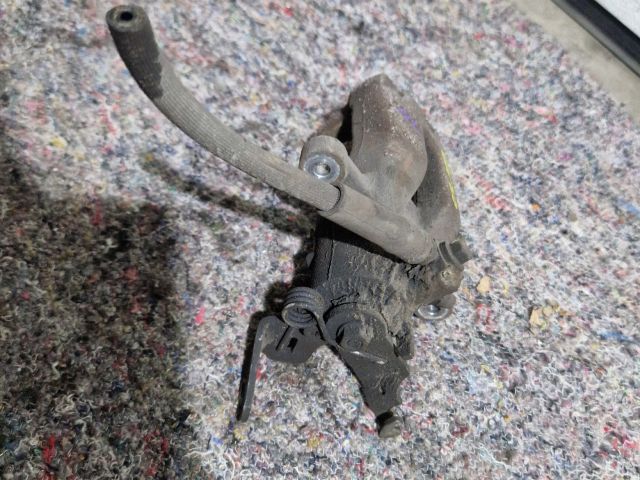 bontott SKODA OCTAVIA III Jobb hátsó Féknyereg Munkahengerrel