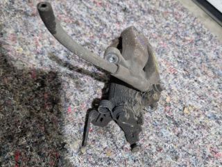 bontott SKODA OCTAVIA III Jobb hátsó Féknyereg Munkahengerrel