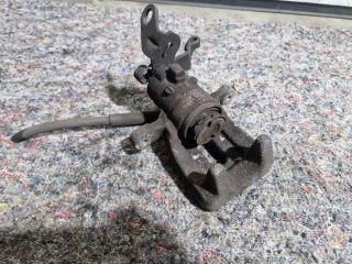 bontott SKODA OCTAVIA III Jobb hátsó Féknyereg Munkahengerrel