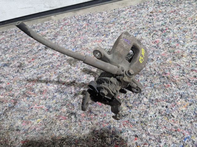 bontott SKODA OCTAVIA III Jobb hátsó Féknyereg Munkahengerrel