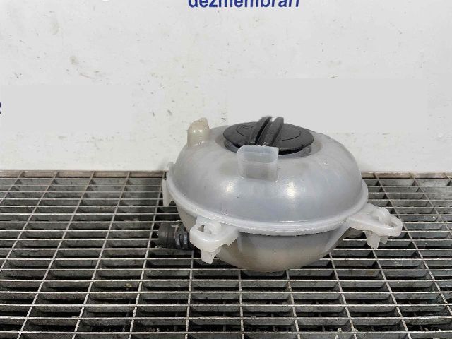bontott SKODA OCTAVIA III Kiegyenlítő Tartály