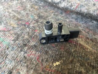 bontott SKODA OCTAVIA III Kipufogó Nyomásérzékelő