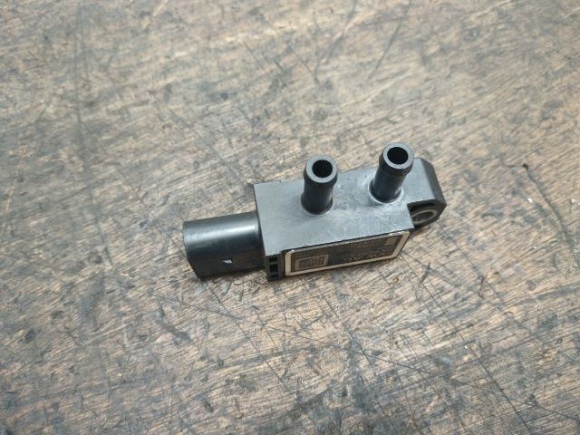 bontott SKODA OCTAVIA III Kipufogó Nyomásérzékelő