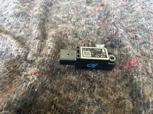 bontott SKODA OCTAVIA III Kipufogó Nyomásérzékelő