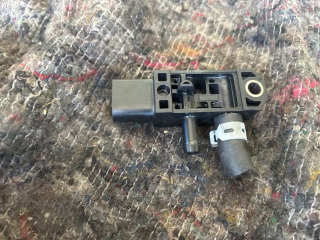 bontott SKODA OCTAVIA III Kipufogó Nyomásérzékelő