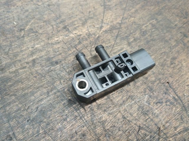 bontott SKODA OCTAVIA III Kipufogó Nyomásérzékelő