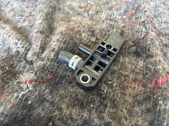 bontott SKODA OCTAVIA III Kipufogó Nyomásérzékelő