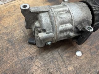 bontott SKODA OCTAVIA III Klímakompresszor