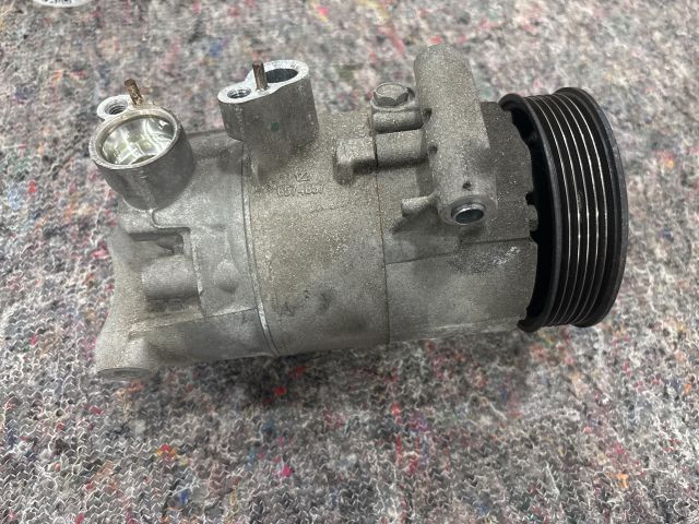 bontott SKODA OCTAVIA III Klímakompresszor