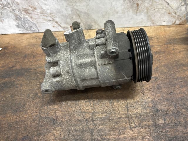 bontott SKODA OCTAVIA III Klímakompresszor