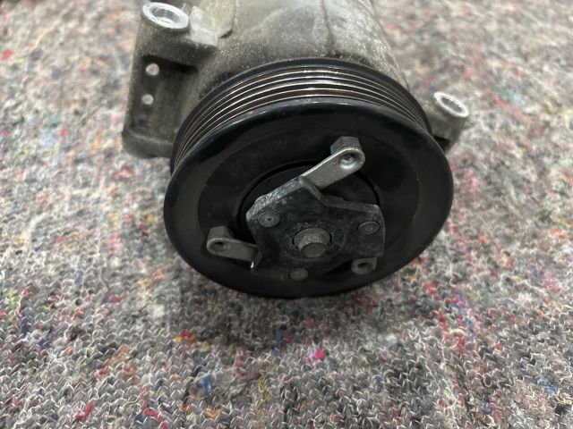 bontott SKODA OCTAVIA III Klímakompresszor