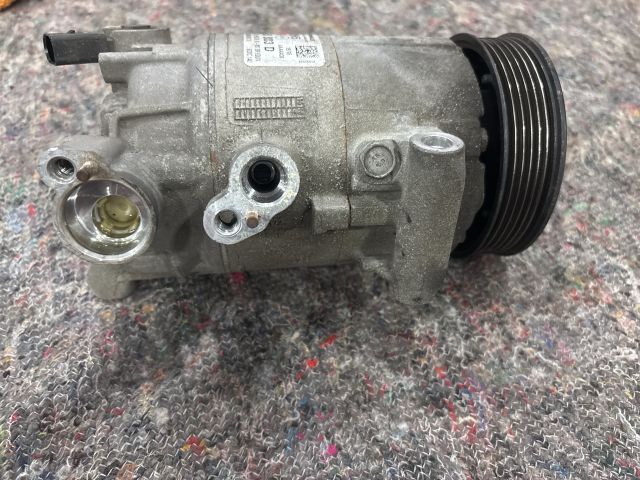 bontott SKODA OCTAVIA III Klímakompresszor