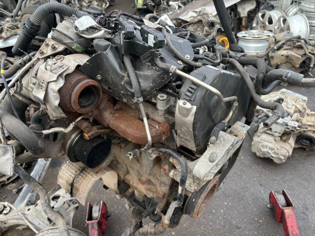 bontott SKODA OCTAVIA III Komplett Motor (Segédberendezésekkel)