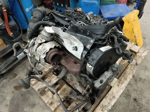 bontott SKODA OCTAVIA III Komplett Motor (Segédberendezésekkel)