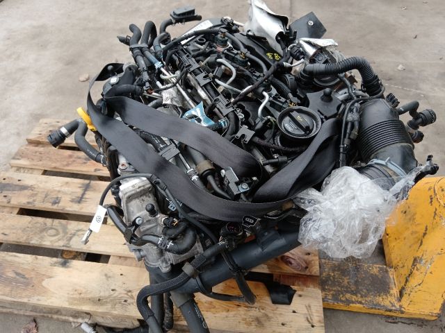 bontott SKODA OCTAVIA III Komplett Motor (Segédberendezésekkel)