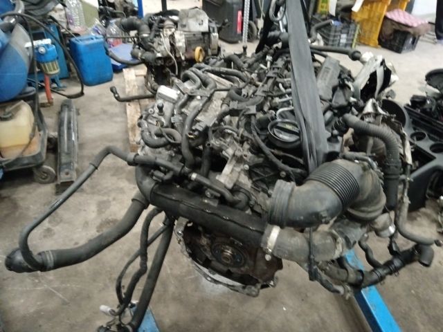 bontott SKODA OCTAVIA III Komplett Motor (Segédberendezésekkel)