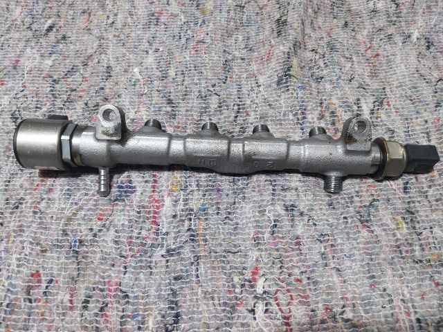 bontott SKODA OCTAVIA III Közösnyomócső