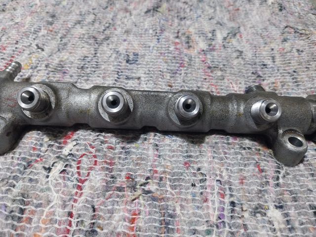 bontott SKODA OCTAVIA III Közösnyomócső