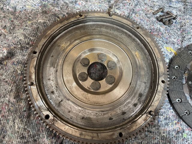 bontott SKODA OCTAVIA III Kuplung Szett Lendkerékkel