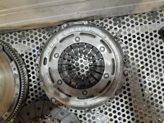 bontott SKODA OCTAVIA III Kuplung Szett (Szerkezet, Tárcsa)