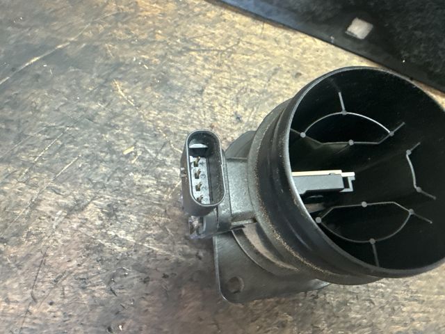 bontott SKODA OCTAVIA III Légtömegmérő