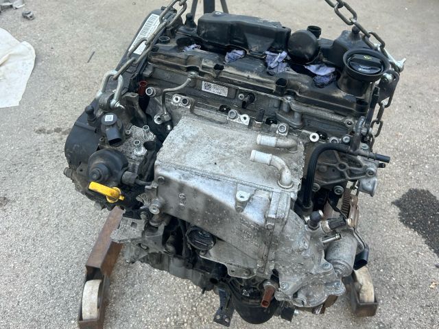 bontott SKODA OCTAVIA III Motor (Fűzött blokk hengerfejjel)