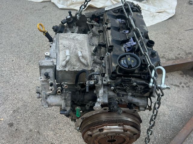 bontott SKODA OCTAVIA III Motor (Fűzött blokk hengerfejjel)