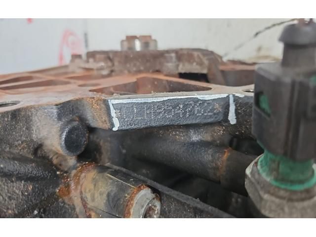 bontott SKODA OCTAVIA III Motor (Fűzött blokk hengerfejjel)