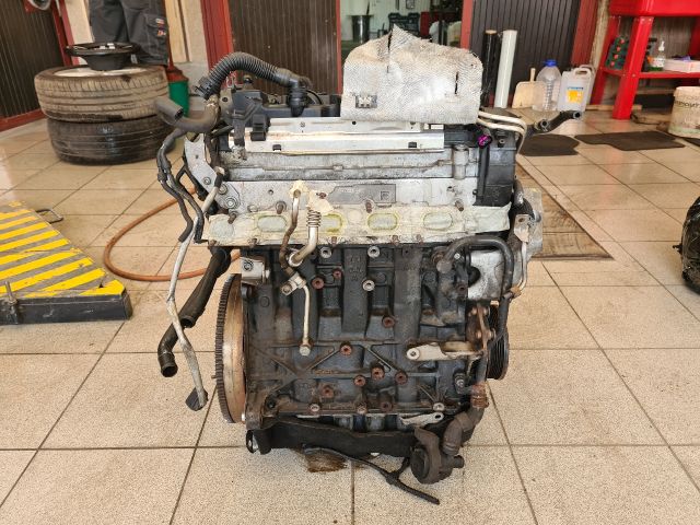 bontott SKODA OCTAVIA III Motor (Fűzött blokk hengerfejjel)