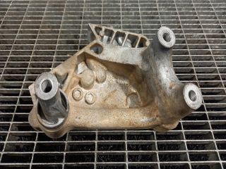 bontott SKODA OCTAVIA III Motor Tartó Bak (Pozíciófüggetlen)