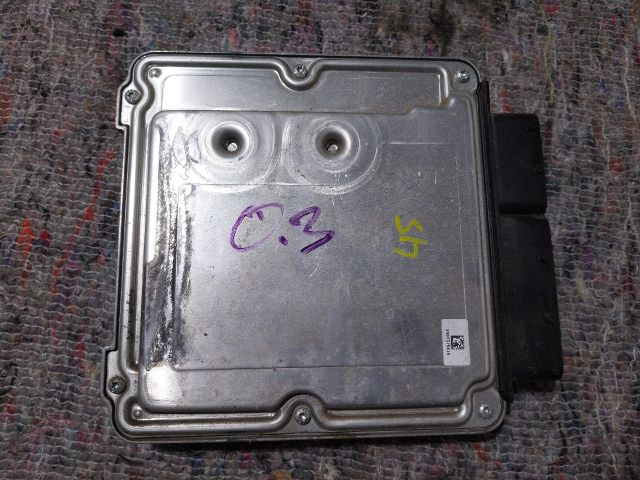 bontott SKODA OCTAVIA III Motorvezérlő