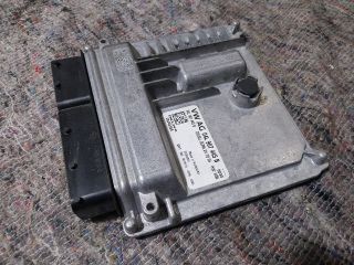 bontott SKODA OCTAVIA III Motorvezérlő