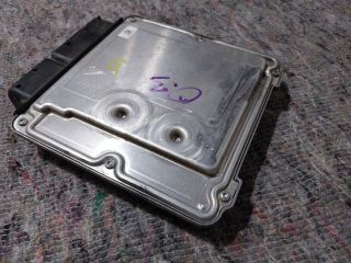 bontott SKODA OCTAVIA III Motorvezérlő