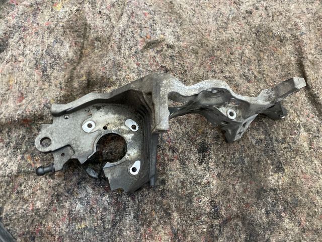 bontott SKODA OCTAVIA III Nagynyomású Szivattyú Bak