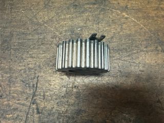 bontott SKODA OCTAVIA III Nagynyomású Szivattyú Bordáskerék / Lánckerék