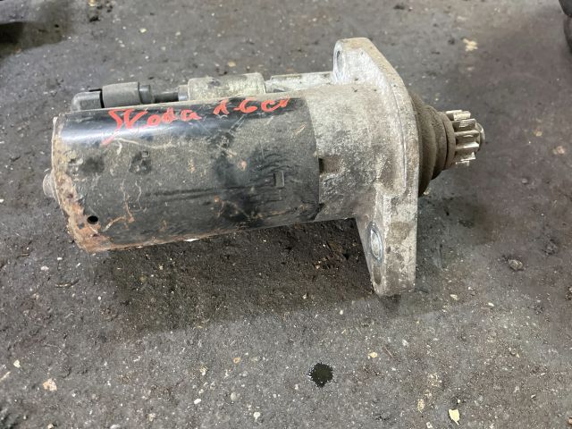 bontott SKODA OCTAVIA III Önindító