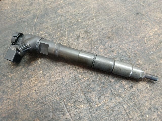 bontott SKODA OCTAVIA III Porlasztó (1 db)