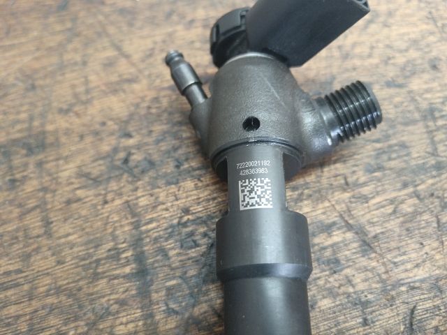 bontott SKODA OCTAVIA III Porlasztó (1 db)