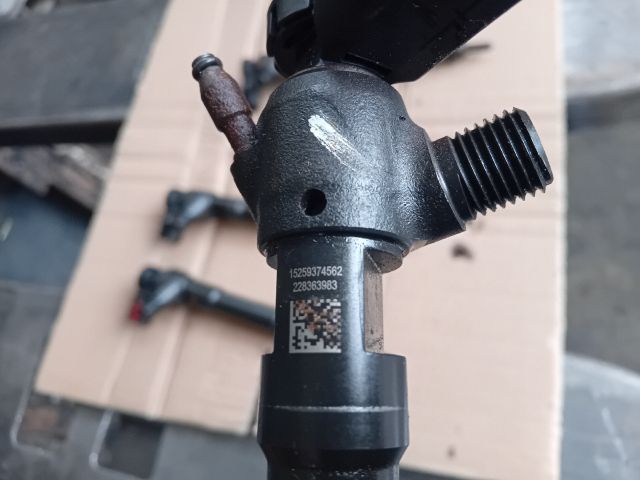 bontott SKODA OCTAVIA III Porlasztó Sor / Híd