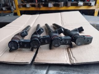 bontott SKODA OCTAVIA III Porlasztó Sor / Híd