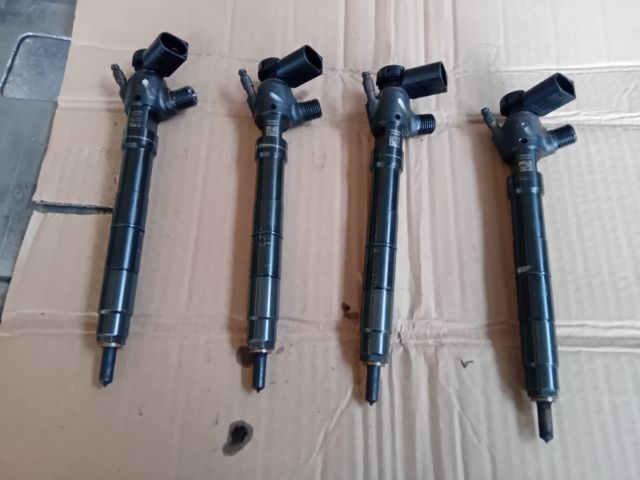 bontott SKODA OCTAVIA III Porlasztó Sor / Híd