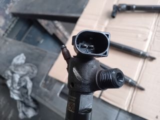 bontott SKODA OCTAVIA III Porlasztó Sor / Híd