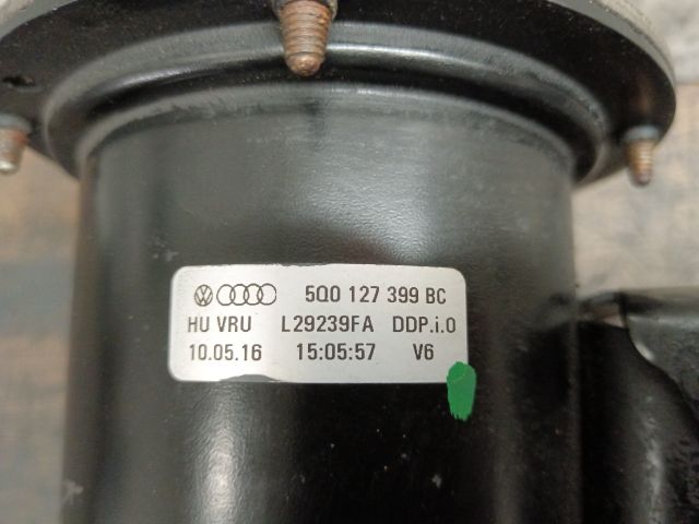 bontott SKODA OCTAVIA III Szelepfedél