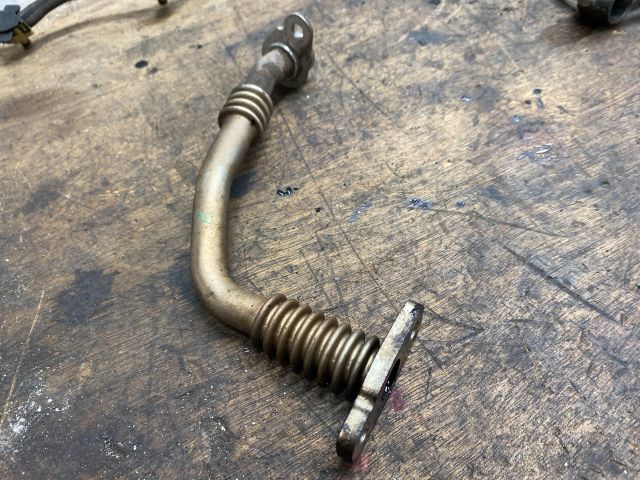 bontott SKODA OCTAVIA III Turbó Olajcső