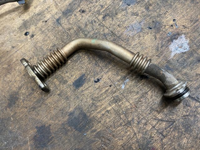 bontott SKODA OCTAVIA III Turbó Olajcső