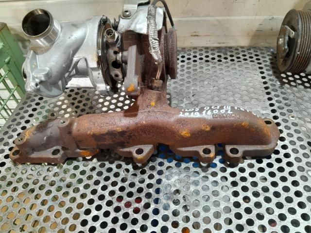 bontott SKODA OCTAVIA III Turbó